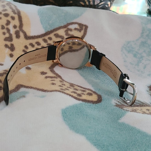 Ladies watch main image 8